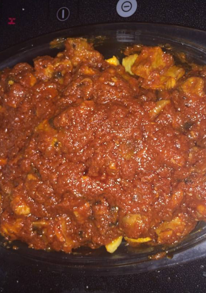 Una foto de Carne con tomate a su amor 💖