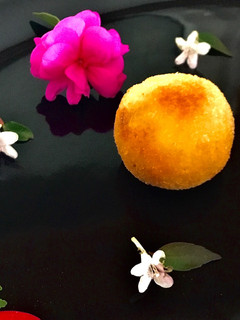 Una foto de Croquetas de atún en escabeche