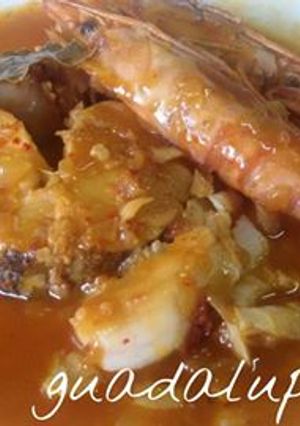 Una foto de Merluza en salsa de pimientos choriceros en gme, gmf y tradicional