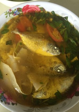Hình của món Cá kình nấu canh chua thơm cà.