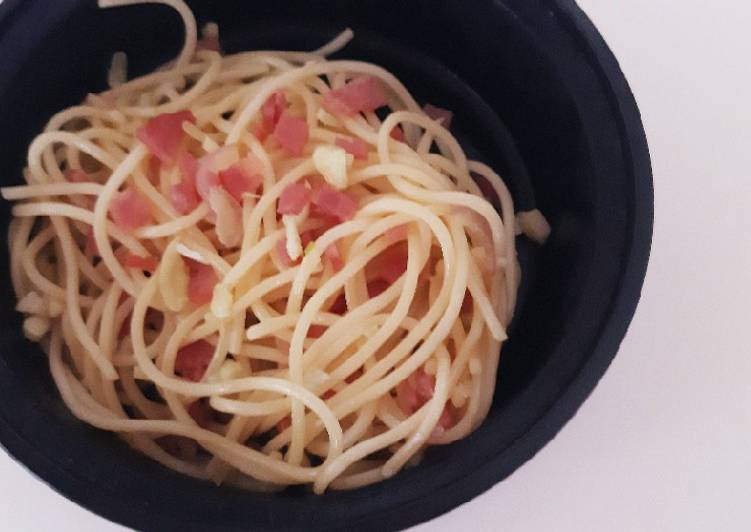 Resep Spaghetti ham garlic butter, Sempurna