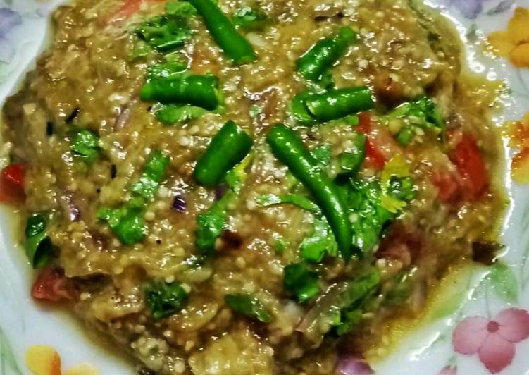 How to Make Super Quick Homemade বেগুন পোড়া(Begun pora recipe in Bengali)
