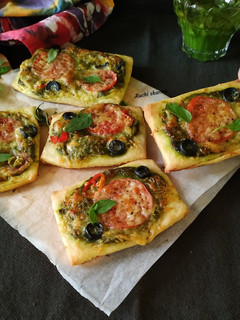 A picture of Tomato Pesto Tart.