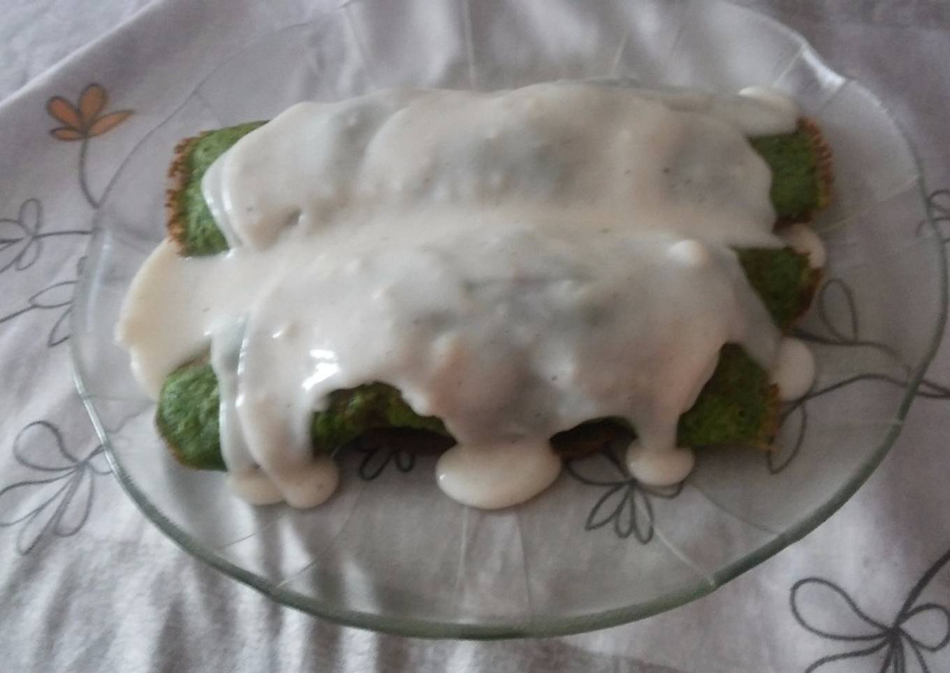 Creps de espinaca y atún