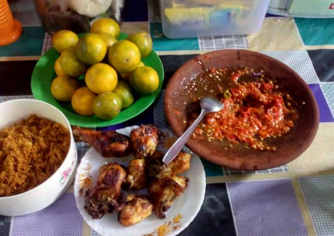 Resep Ayam serundeng kelapa Anti Gagal