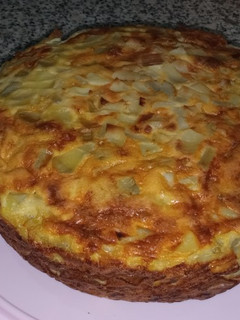 Una foto de Tortilla patatas y queso olla gm g