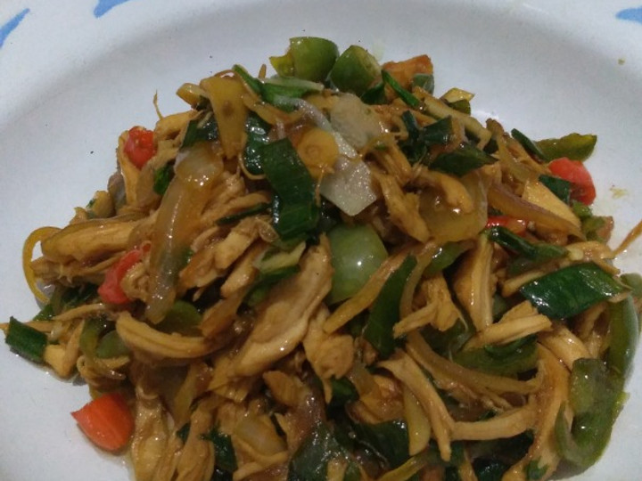 Bagaimana Menyiapkan Ayam suwir bumbu iris(pedas manis👍) Anti Gagal