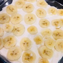 A picture of 🍌 banana custard.