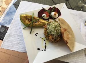 Una foto de Timbal de Garbanzos