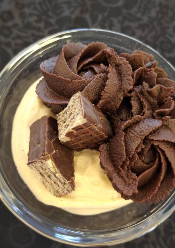 Una foto de Mousse de dulce de leche y queso