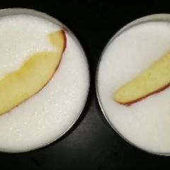 A picture of Apple banana milkshake.