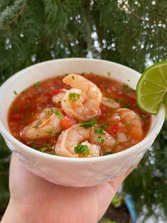 Una foto de Ceviche de camarón ecuatoriano