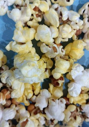 A picture of Cheese 🧀 popcorn 🍿😋.