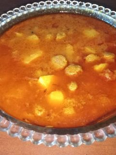 सोयाबीन बरी आलू की सब्जी (soyabean bari aloo ki sabzi recipe in Hindi) रेसिपी मुख्य फोटो