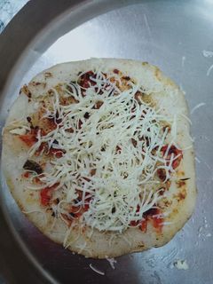 ચીઝ મિક્સ ઉત્તપમ(Cheese mix Uttapam Recipe in Gujarati) રેસીપી મુખ્ય ફોટો
