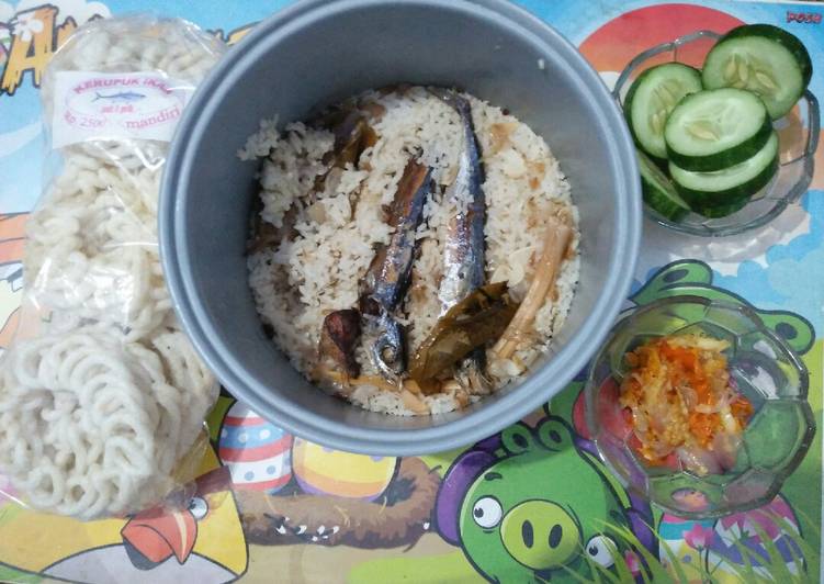 53. Nasi Liwet Ricecooker Ikan Asin