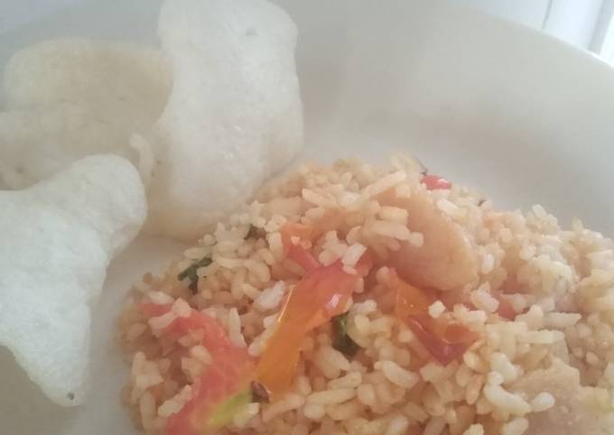 Nasi goreng bakso simple