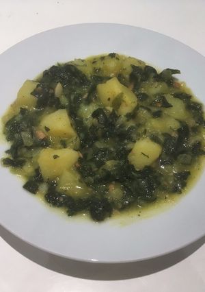 Foto principal de Patatas con espinacas