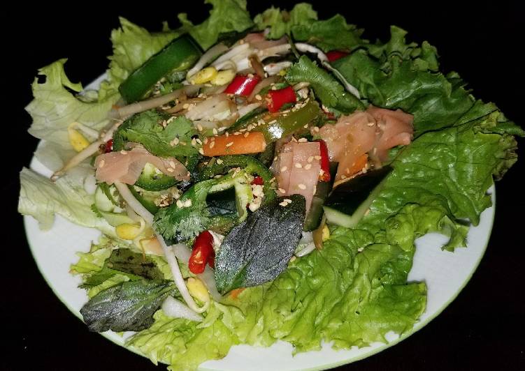 Mike's Vegetarian Thai Lettuce Wraps Mike's Vegetarian Thai Lettuce Wraps