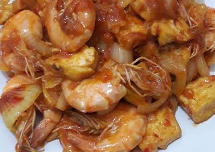 10. Udang tahu saus pedes manis