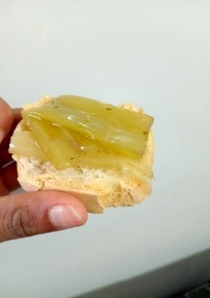 Una foto de Penca al escabeche (tallo de la acelga)
