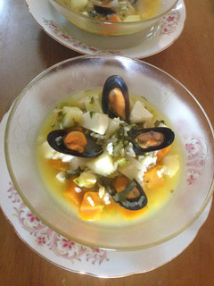 Una foto de Sopa de chorros con vegetales!!