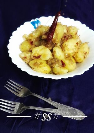 A picture of Butter Garlic Potatoes (Aloo).