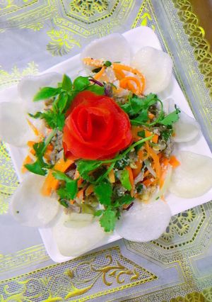 Hình của món Nộm bò tái chanh.
