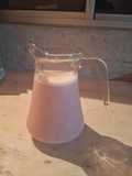 Batido de frambuesas y leche