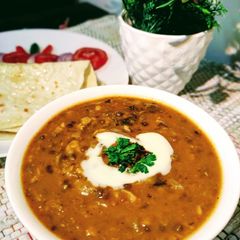 A picture of Dal makhani.