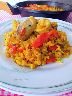 Una foto de Arroz con pollo al curry japonés y especias nobles Alexis Urrutia