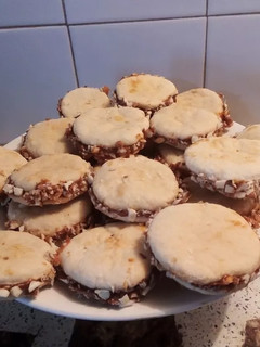 Una foto de Alfajores de almendras