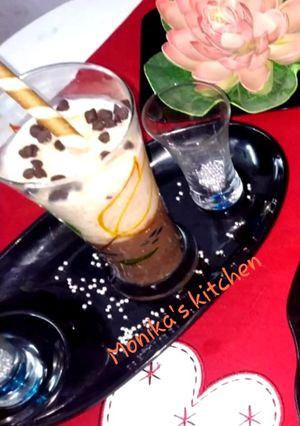 A picture of Chocolate vermicelli pudding.