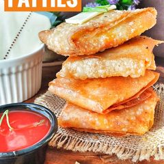 Cheezy pizza patties A picture of Cheezy pizza patties.