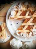 Crostata con marmellata di arance amare