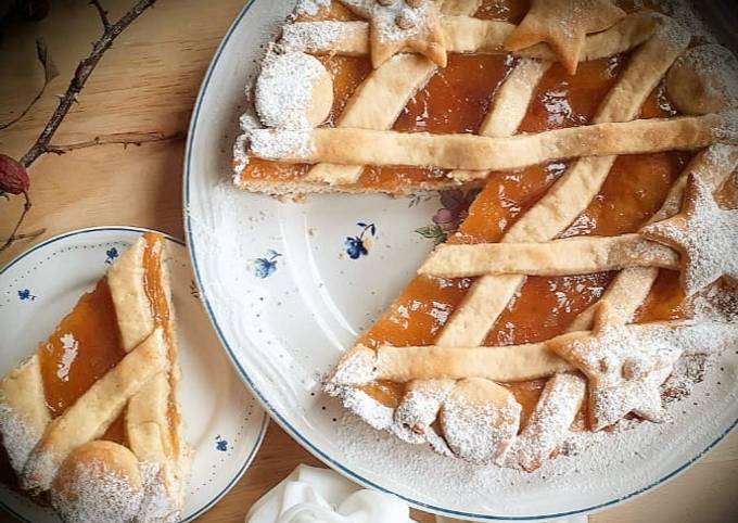 Crostata con marmellata di arance amare