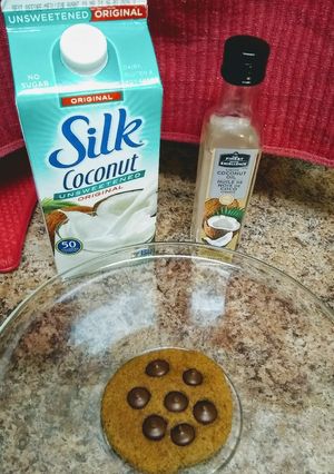 A picture of Almond flour chocolate chip cookies (Keto).
