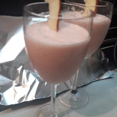 A picture of Apple Papaya Smoothie.
