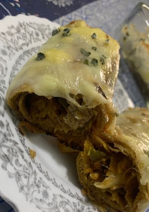 A picture of Baked Shawarma Rolls.
