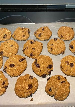 A picture of Chewy Oatmeal Raisin Biscuits.