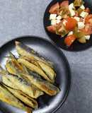 Parrochas fritas con ensalada de tomate y queso mozzarella