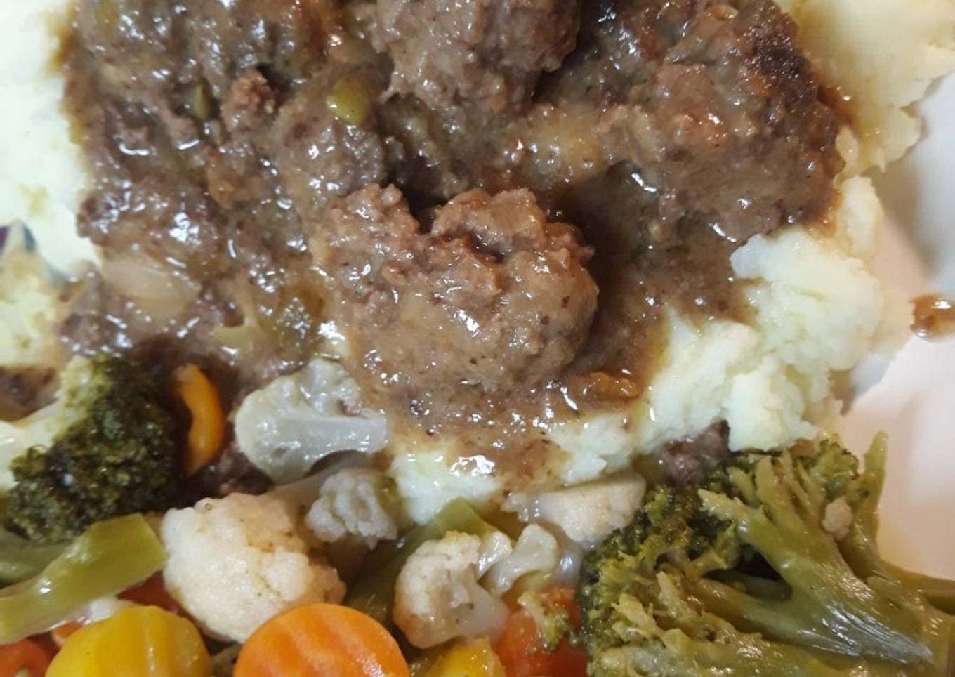 Buttermilk Meatballs in Gravy