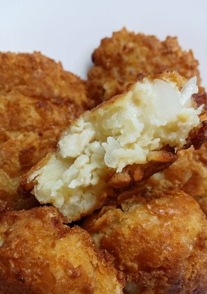 รูปของ โครเกตต์ไก่ (Chicken Croquettes)