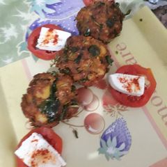 A picture of Aalu Palak Tikki.