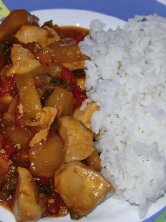 Una foto de Pollo agridulce al estilo de mi familia