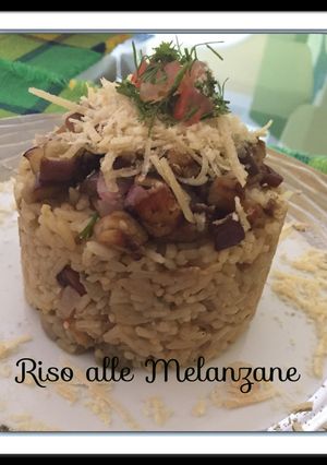 Una foto de Riso alle Melanzane o Risotto de Berenjena.🍆