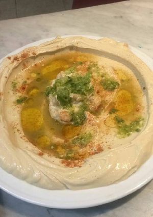 صورة لوصفة حمص مع تتبليه