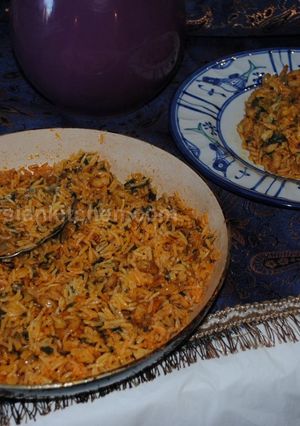 A picture of Persian spicy prawn with rice.