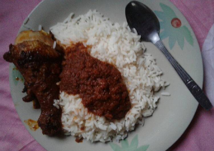 Chicken stew on white rice