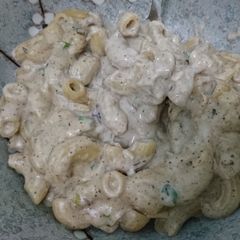 A picture of No hassle mac n cheese.